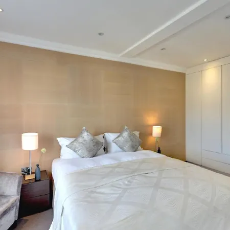 Fratti Apartamento